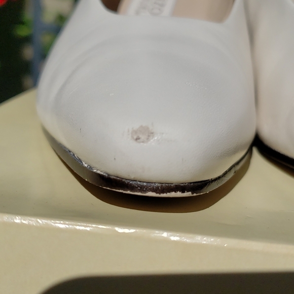 Enzo Angiolini Curio Cream Pumps 7.5N - Picture 8 of 11